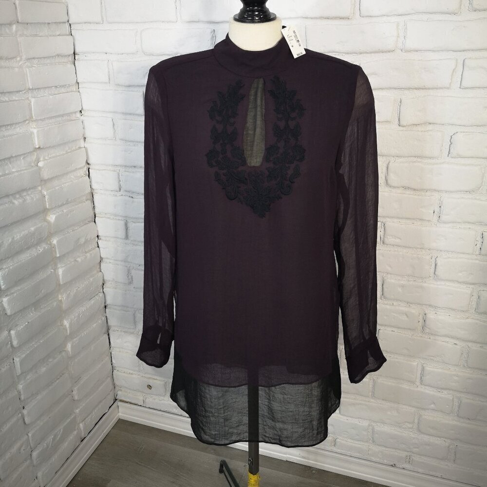 NWT RW&CO Ladies Size Medium Burgundy & Black Lightweight Blouse